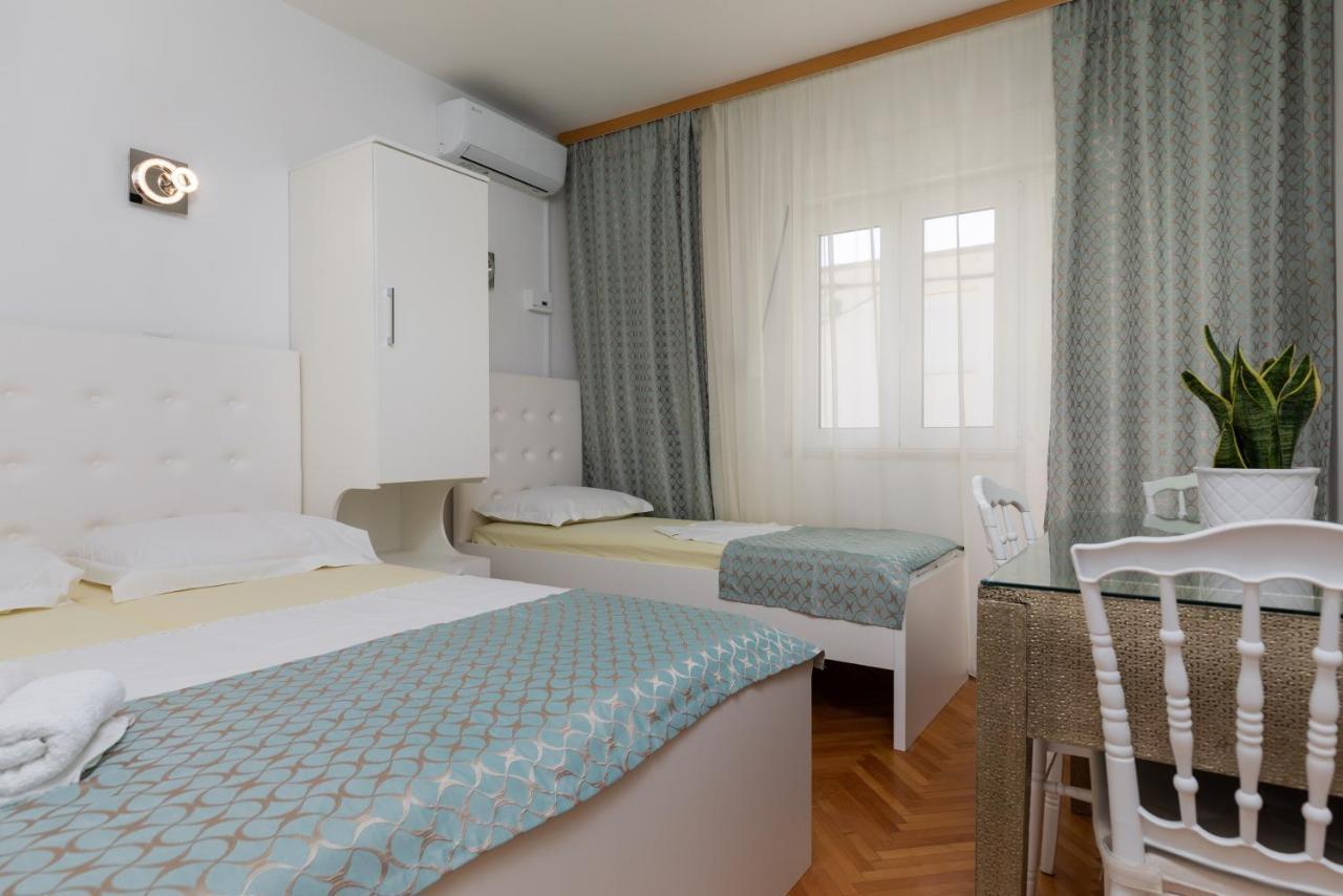 Apartments By The Sea Duce, Omis - 2992 Dugi Rat Buitenkant foto