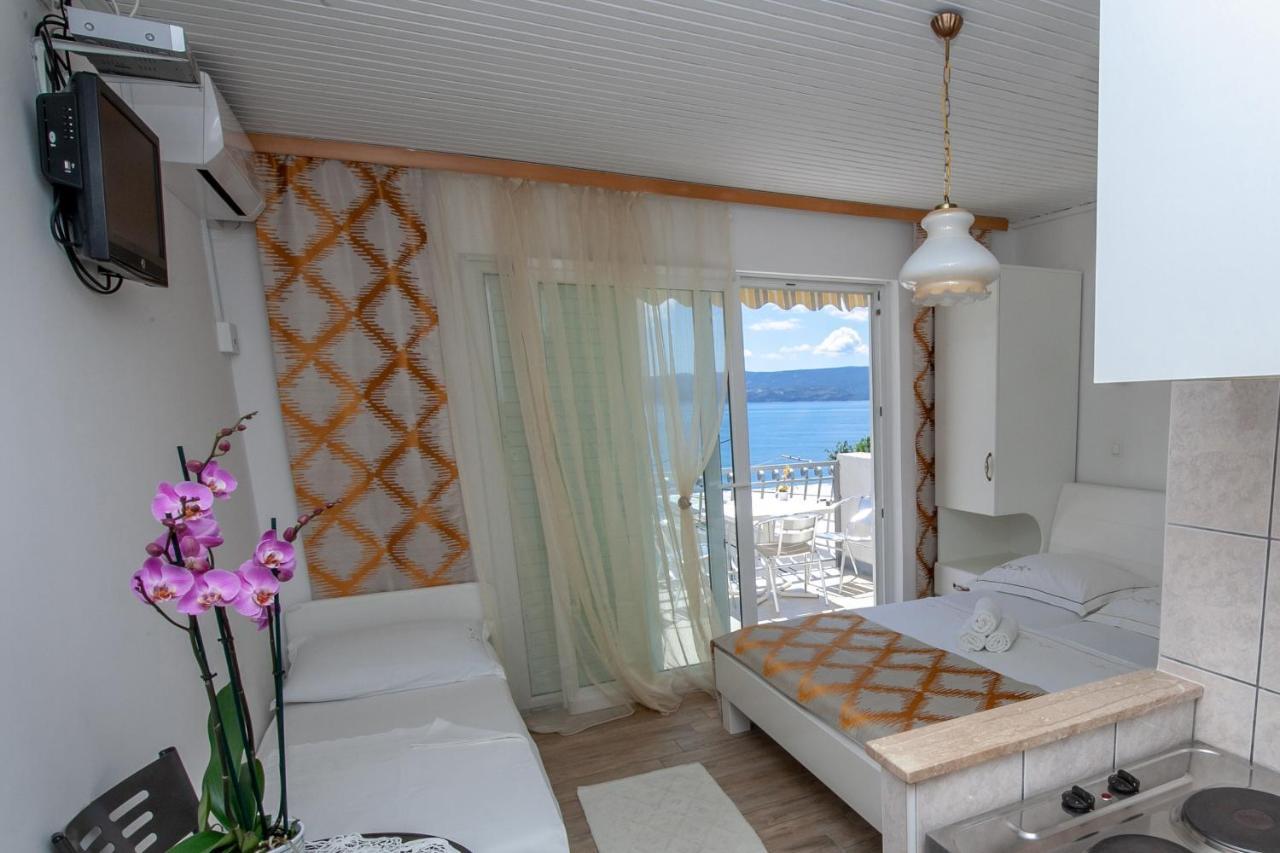 Apartments By The Sea Duce, Omis - 2992 Dugi Rat Buitenkant foto