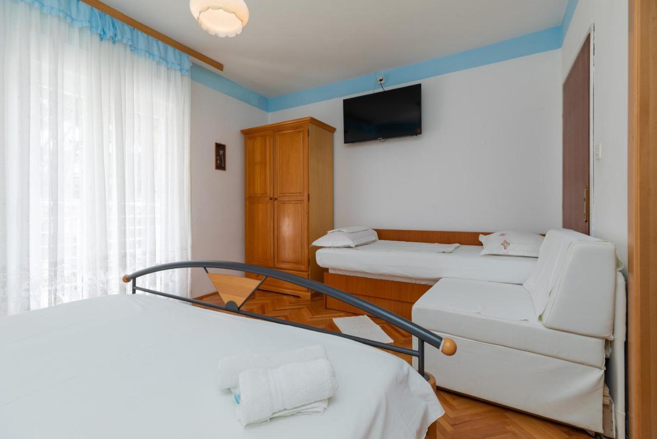 Apartments By The Sea Duce, Omis - 2992 Dugi Rat Buitenkant foto