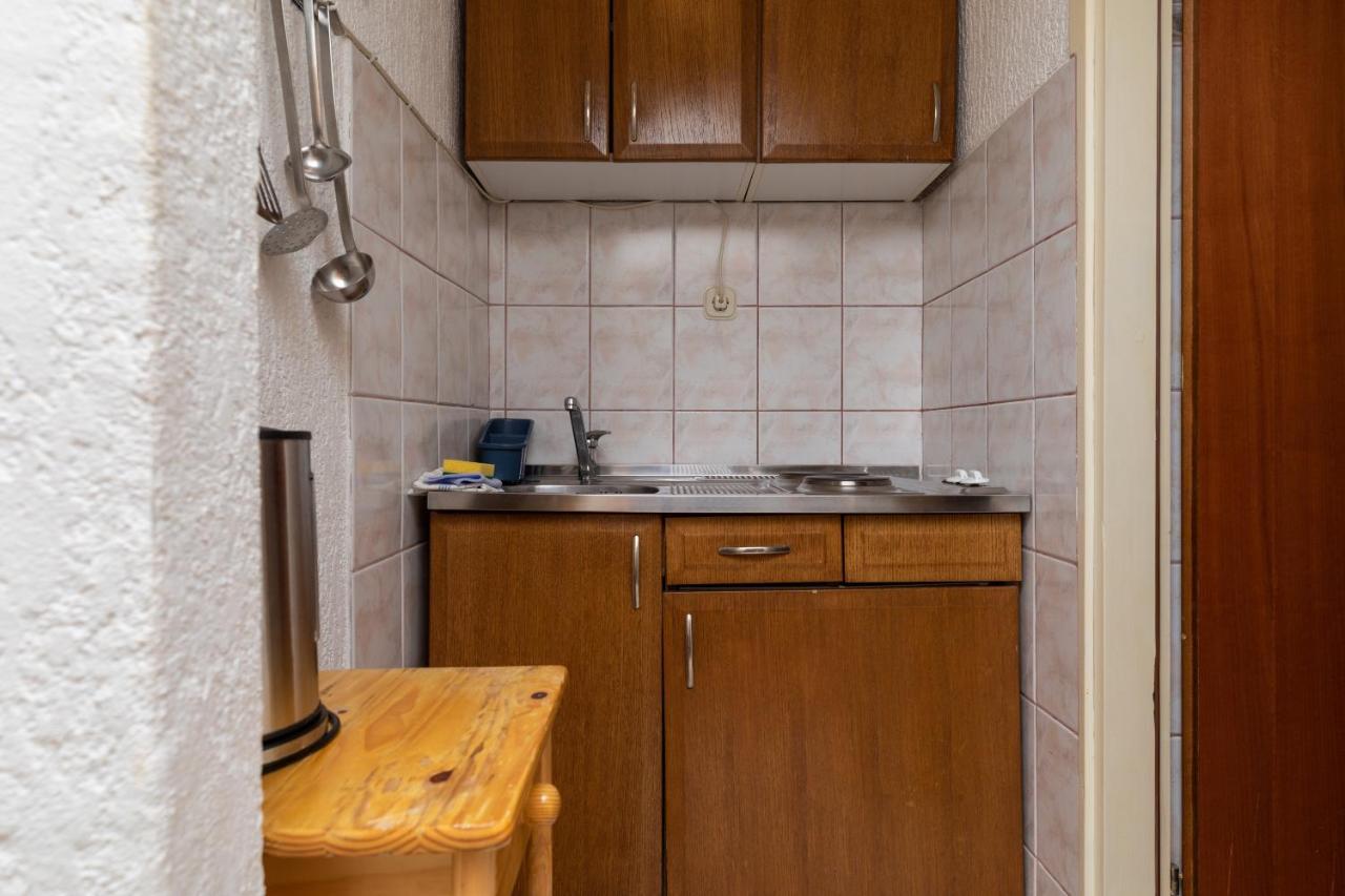 Apartments By The Sea Duce, Omis - 2992 Dugi Rat Buitenkant foto