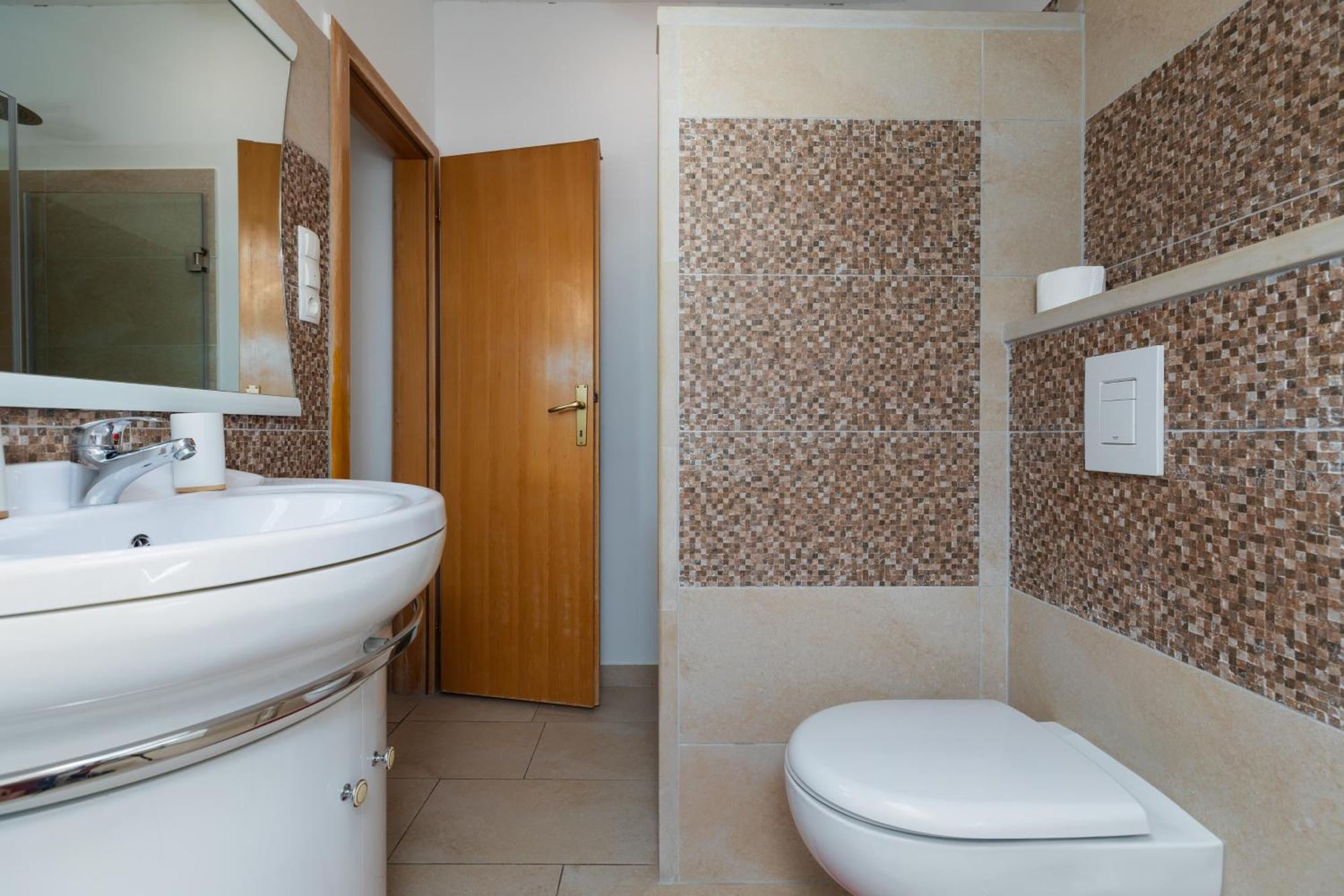 Apartments By The Sea Duce, Omis - 2992 Dugi Rat Kamer foto